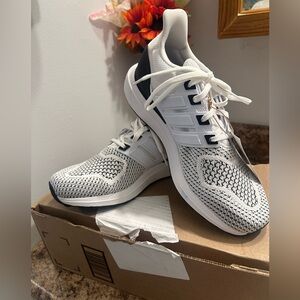 Adidas Men's White and Black Athletic Sneakers